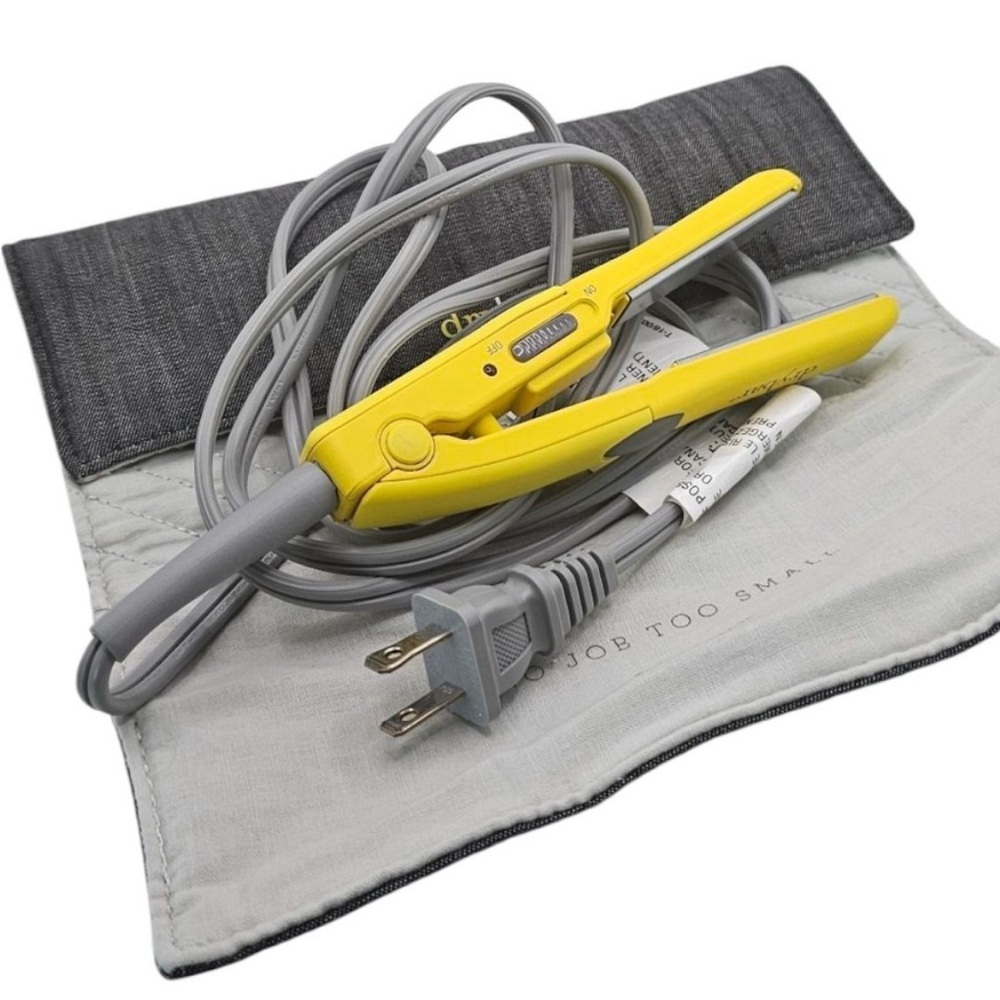 Dry Bar Tiny Tress Press Travel Flat Iron